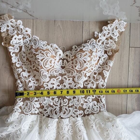 Couture Wedding Dress EU 40 A Line Tulle Lace Illusion Bodice Rhinestone Bridal - Picture 10 of 15